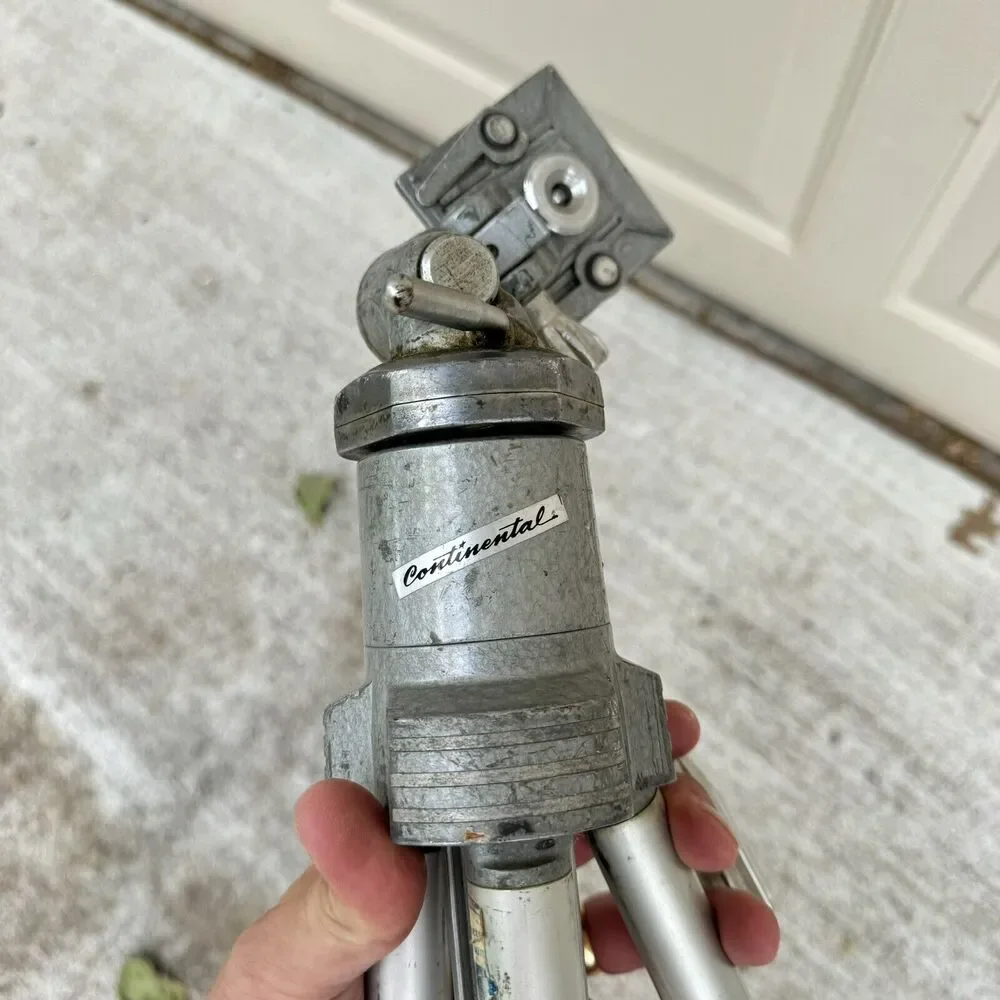 Davidson Aluminum Tripod Star D Continental Mark III Pan Tilt Head 28-72